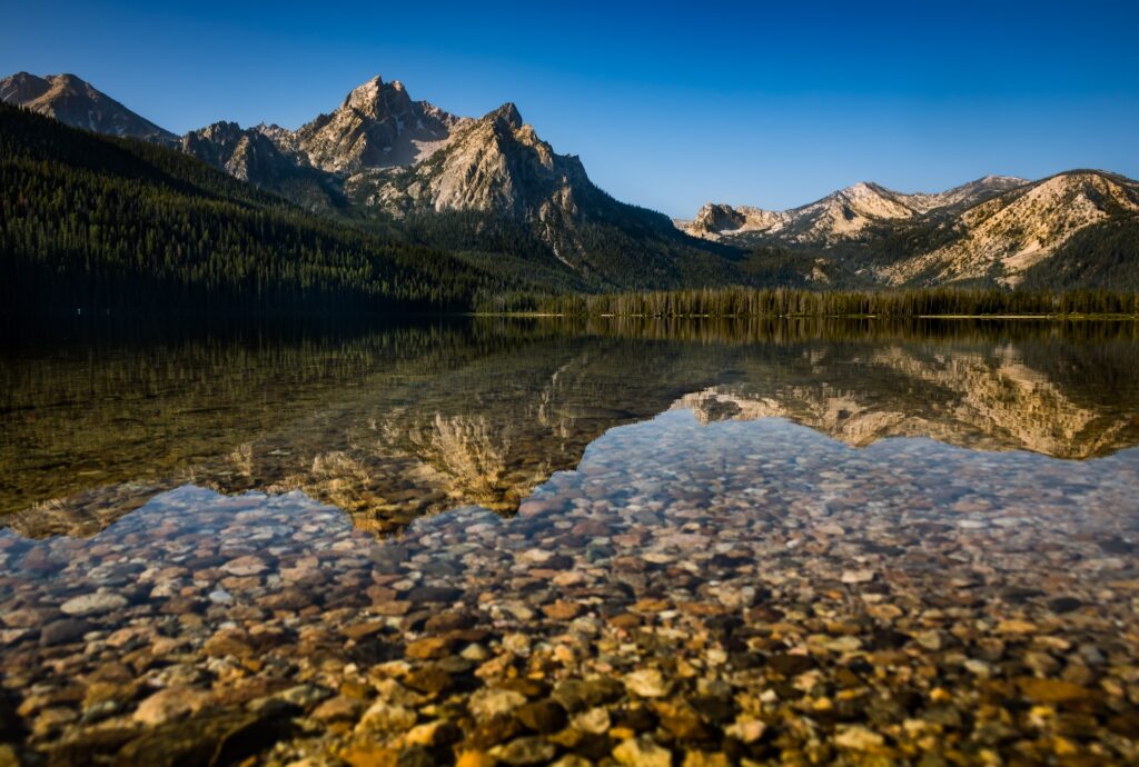picture of Stanley Lake near Boise Idaho