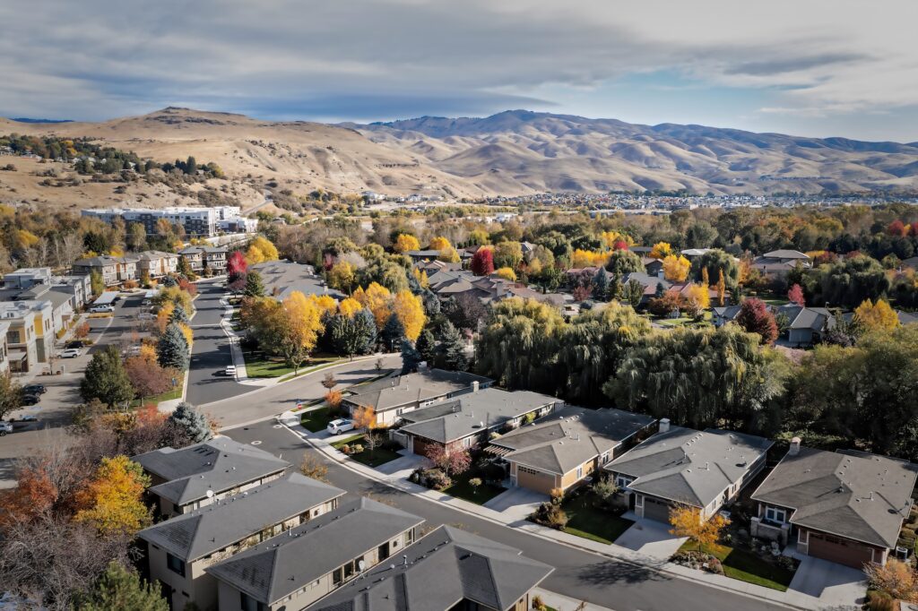 picture of a neighborhood in Boise Idaho